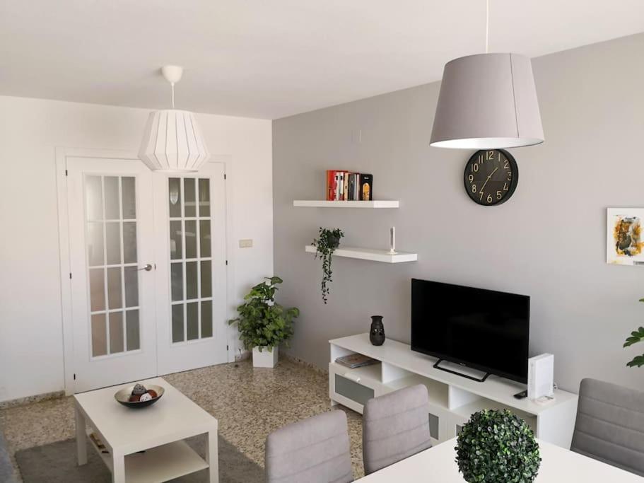 Apartamento Amplio Y Luminoso Plaza America, Wifi Apartment Alicante Luaran gambar