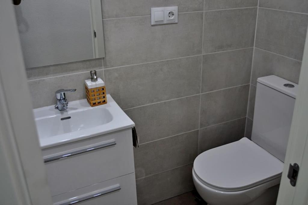 Apartamento Amplio Y Luminoso Plaza America, Wifi Apartment Alicante Luaran gambar